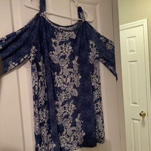 Women’s 18/20 cold shoulder top